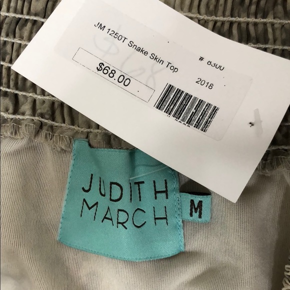 ❤️HOST PIC❤️Judith March off shoulder blouse - Picture 5 of 8